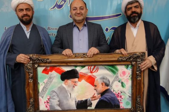 مراسم تکریم از حجت‌الاسلام‌ والمسلمین قیصریان